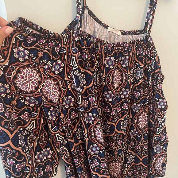 Cold Shoulder Top from Loralette - Picture 3 of 3